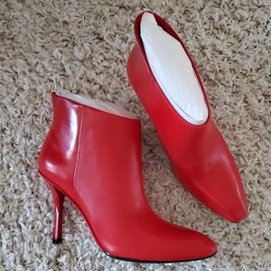 NWT Calvin Klein Women's Stiletto Boots